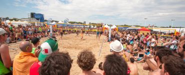 eventi di primavera a bibione: beach volley marathon